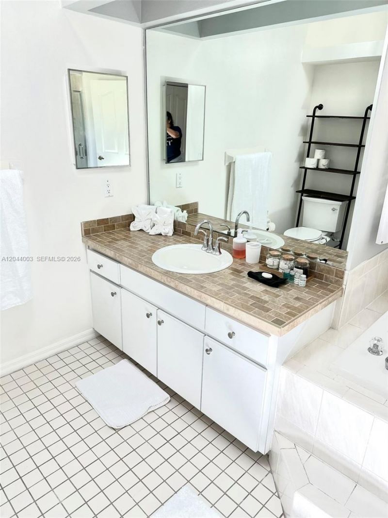 27015 Golden Meadow Drive, Wesley Chapel, FL 33544 Photo