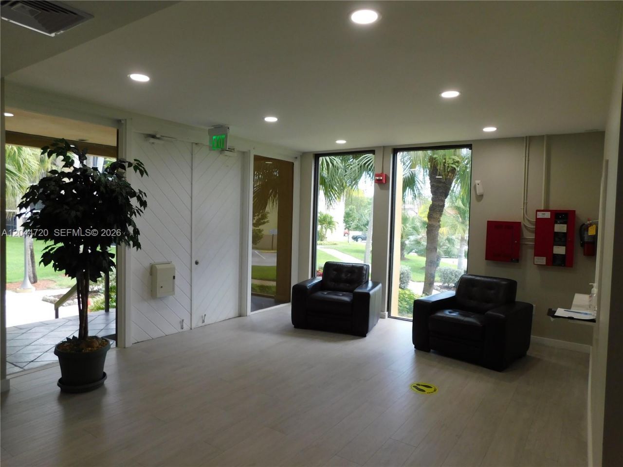 8065 SW 107th Ave, Unit 214, Miami, FL 33173 Photo