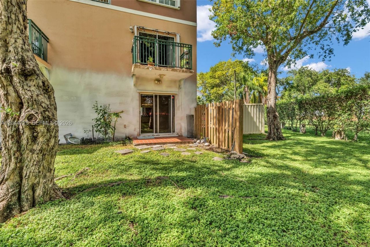 10018 Hammocks Blvd, Unit 101-5, Miami, FL 33196 Photo