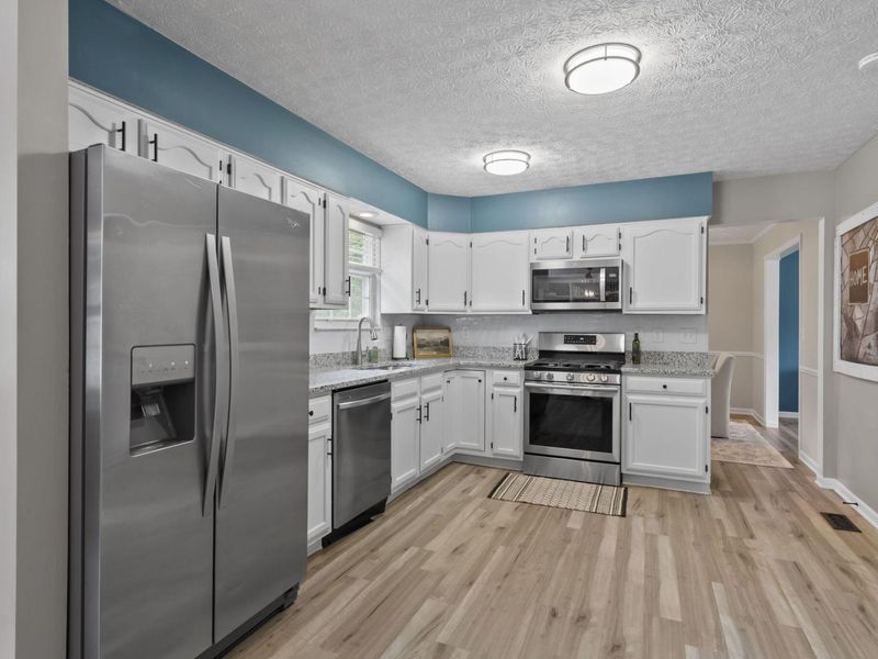 408 Woodbrie Court, Columbus, OH 43230 Photo 10