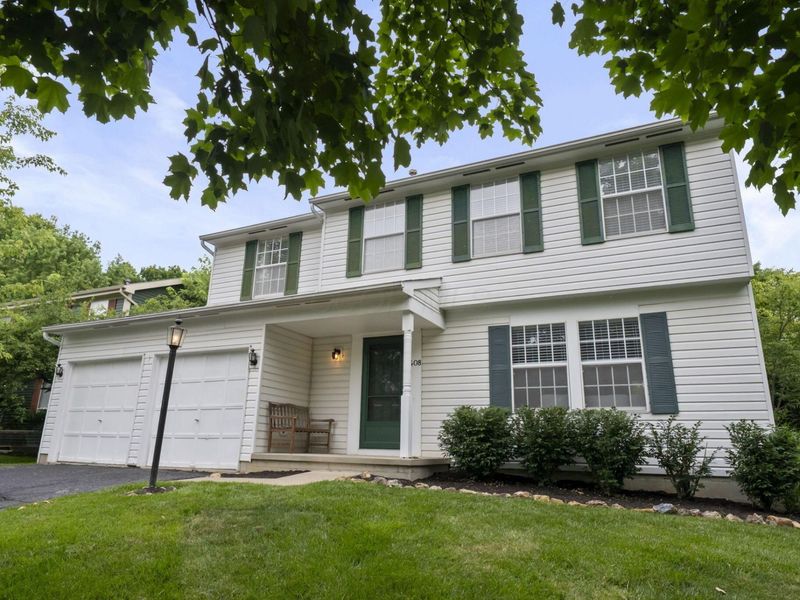408 Woodbrie Court, Columbus, OH 43230 Photo 2