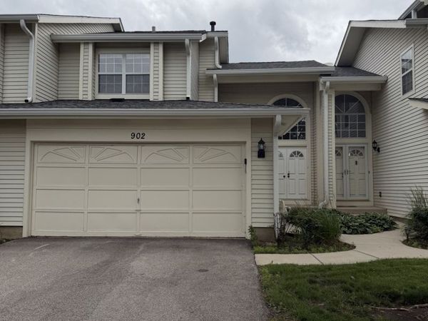 902 Sturnbridge Court , Schaumburg, IL 60173