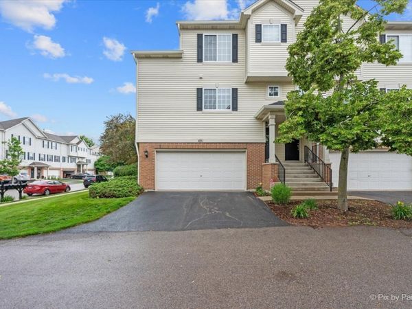 401 Evergreen Circle , Gilberts, IL 60136