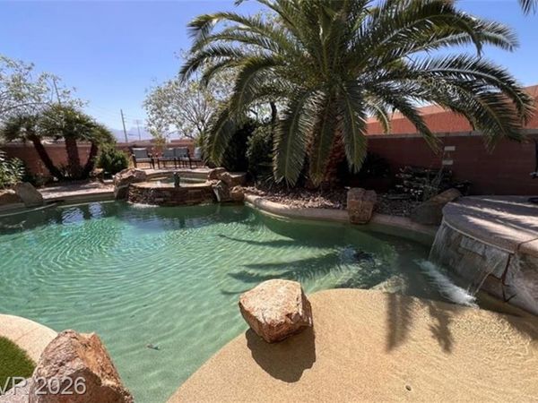 6405 Raptor Court , North Las Vegas, NV 89084