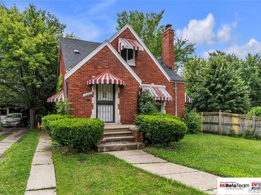 10300 Beaconsfield Street, Detroit, MI 48224