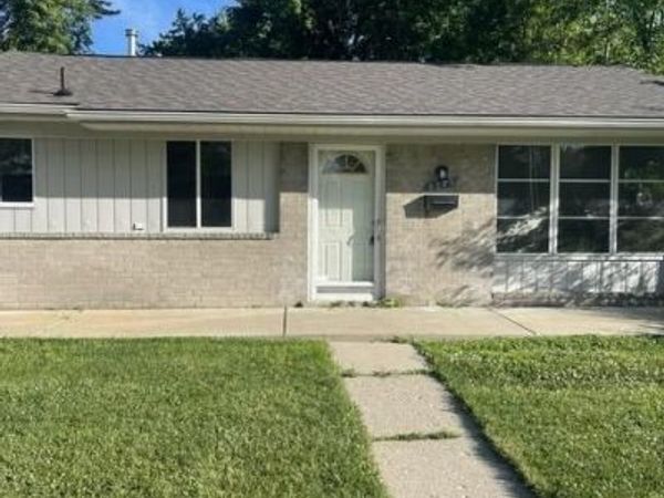 8375 Hillcrest Boulevard, Westland, MI 48185
