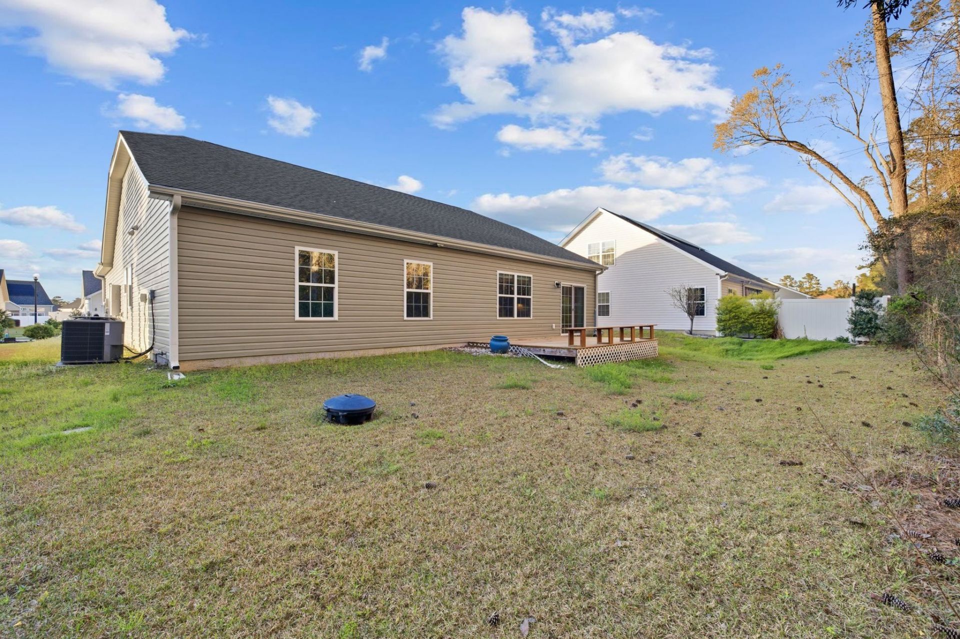 2820 Desert Rose St. Photo 27