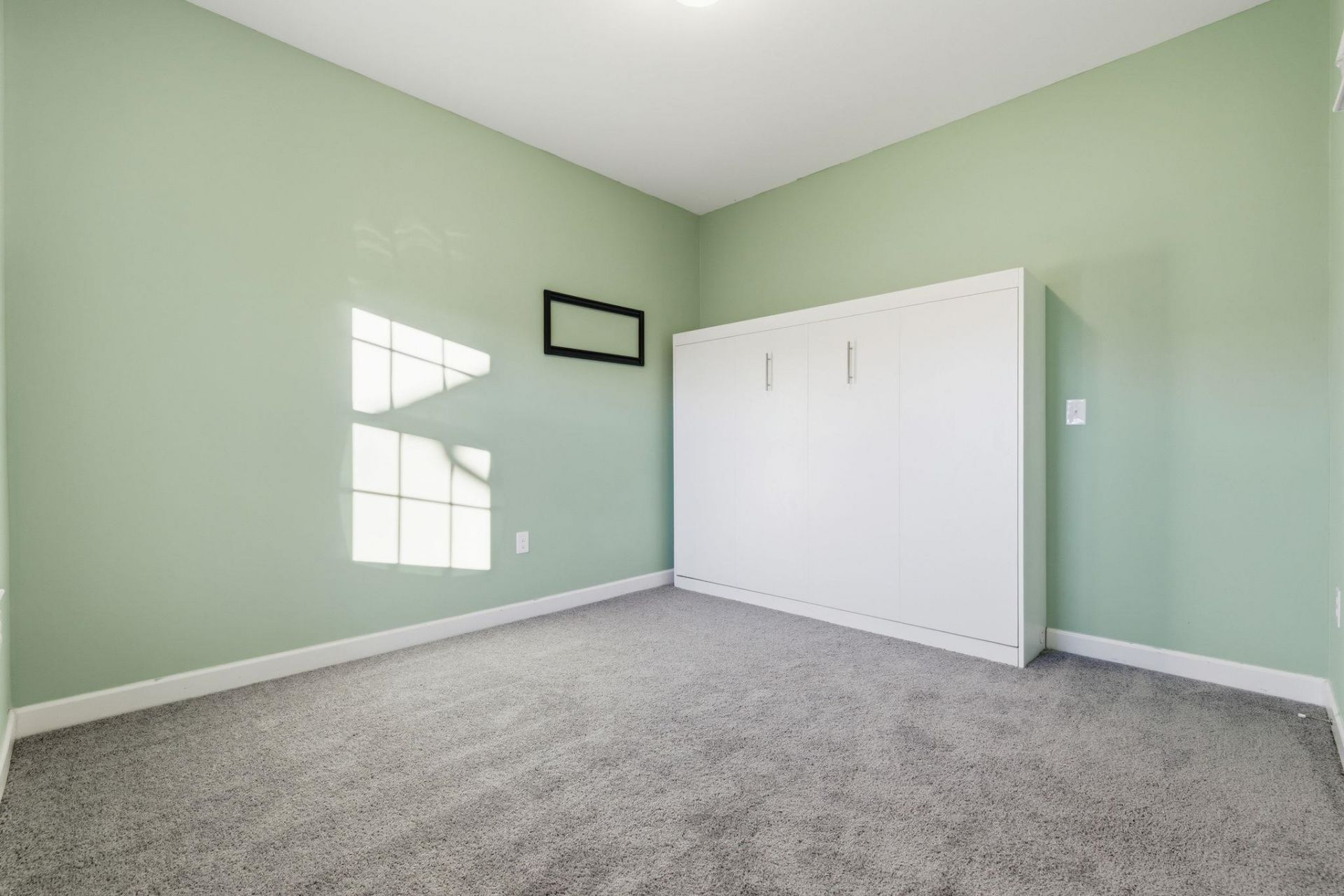 2820 Desert Rose St. Photo 6