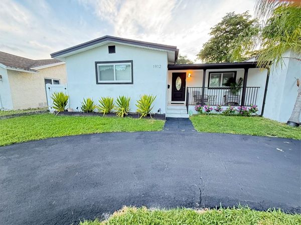 1912 N 42nd Ave, Hollywood, FL 33021