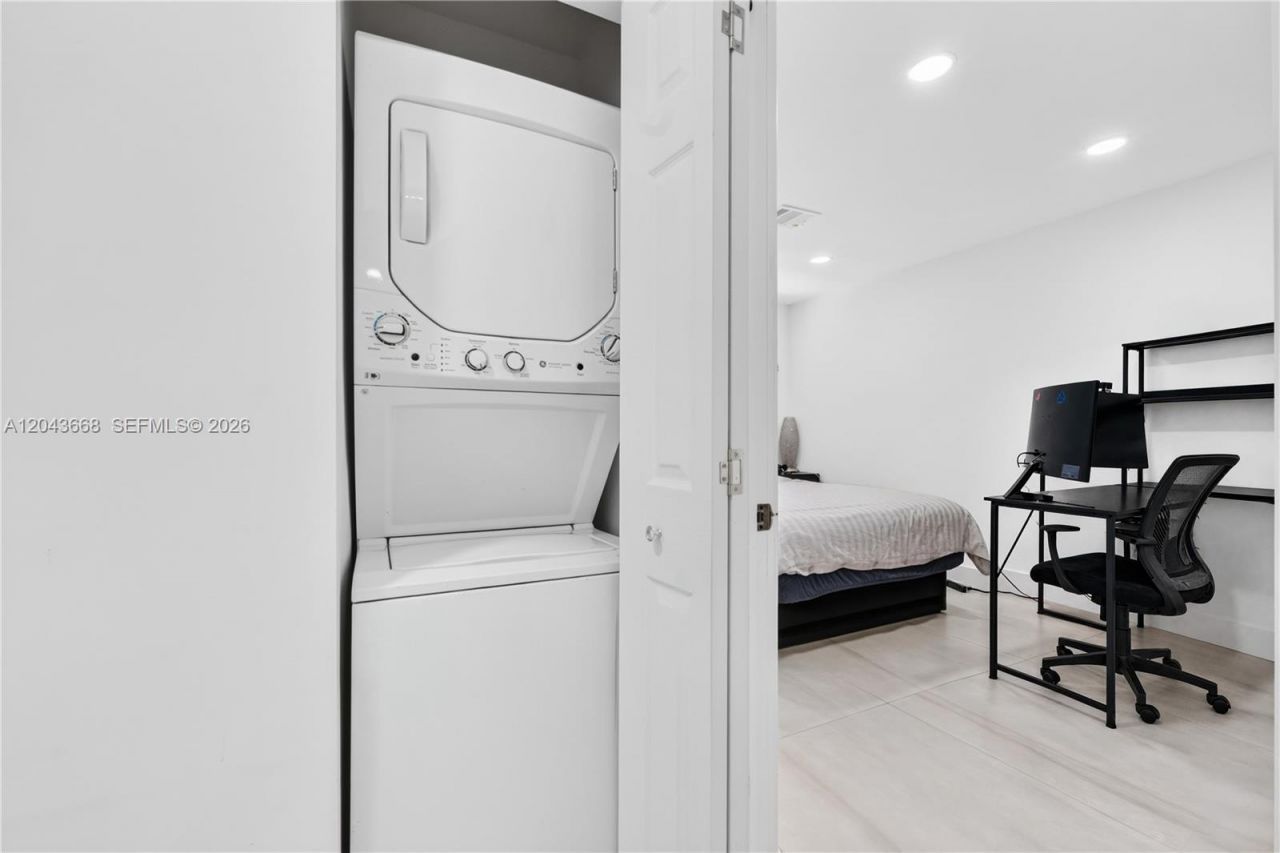 1912 N 42nd Ave, Hollywood, FL 33021 Photo