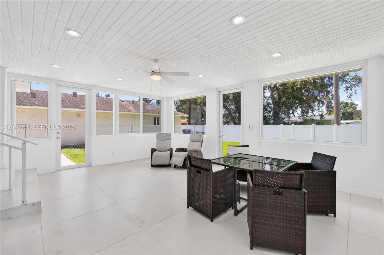1912 N 42nd Ave, Hollywood, FL 33021 Photo