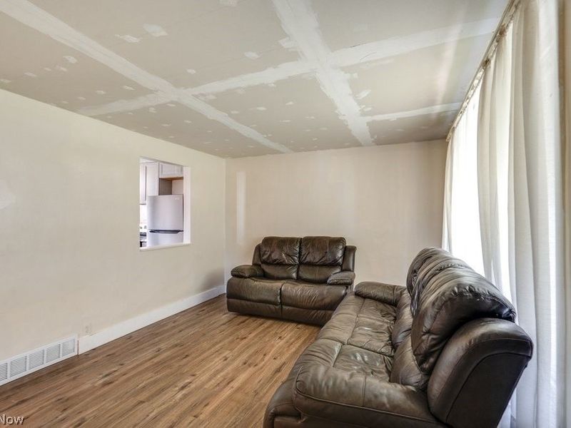 1064 Orchard Avenue, Aurora, OH 44202 Photo 8