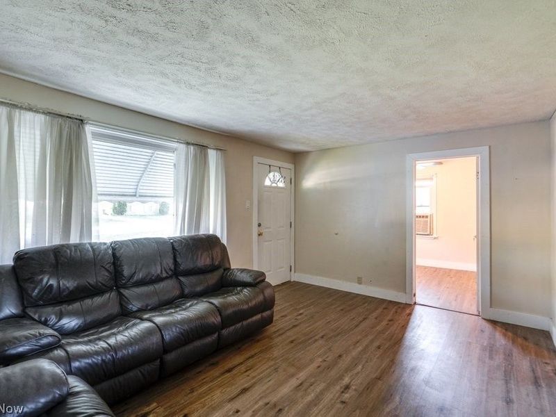 1064 Orchard Avenue, Aurora, OH 44202 Photo 9