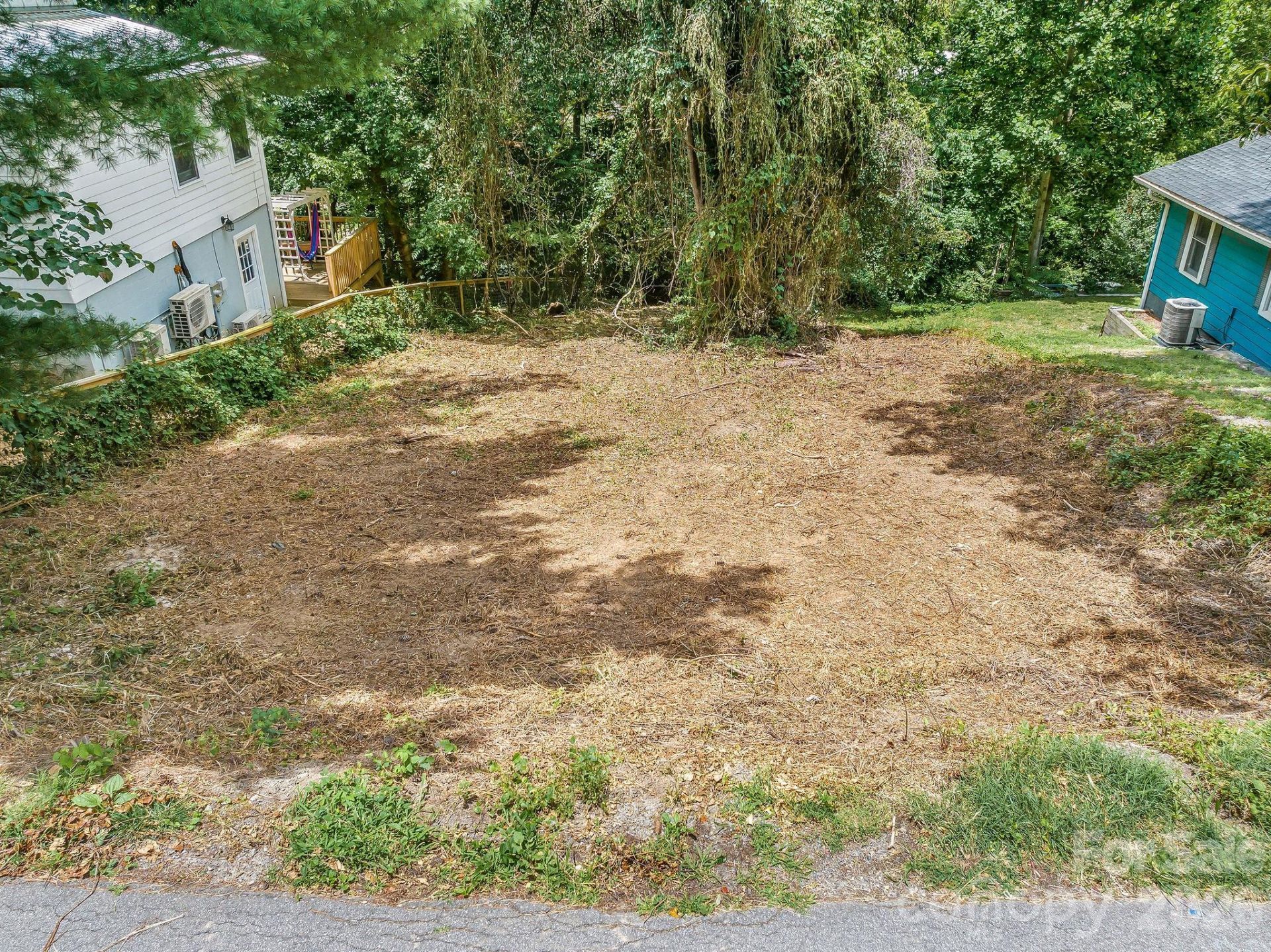 99999 Deaver Street, Asheville, NC 28804 Main Photo