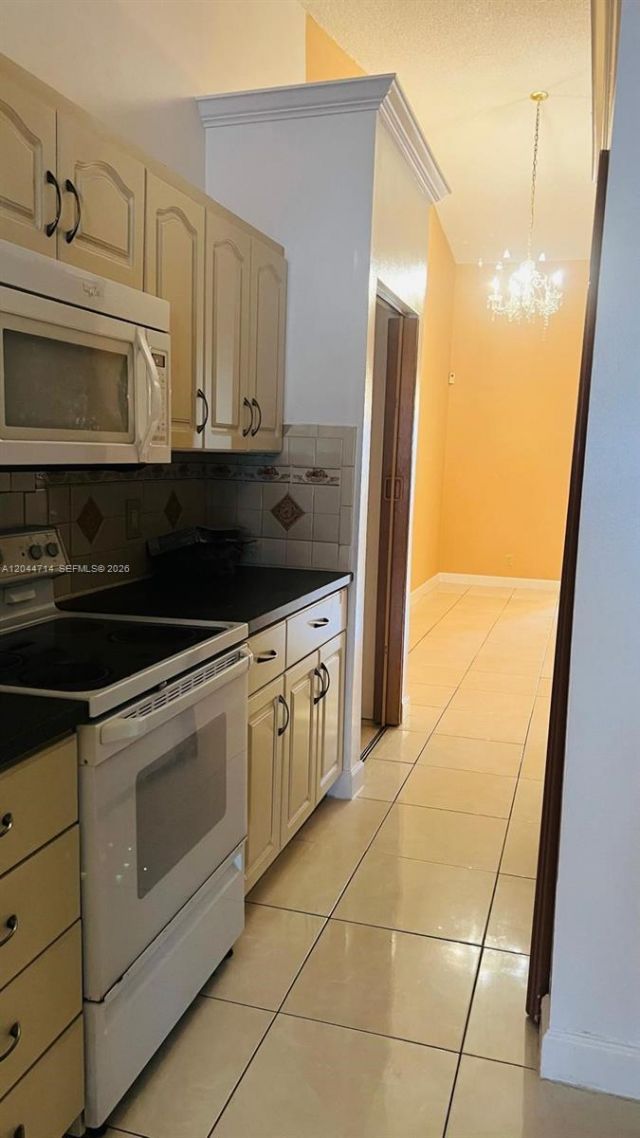 7394 NW 34th St , Lauderhill, FL 33319 Photo