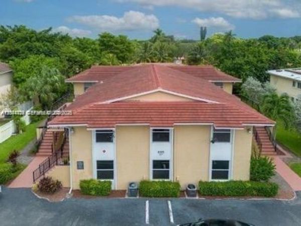 8303 W Sample Rd , Unit 04, Coral Springs, FL 33065