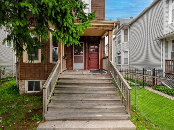 928 N Parkside Avenue , Chicago, IL 60651