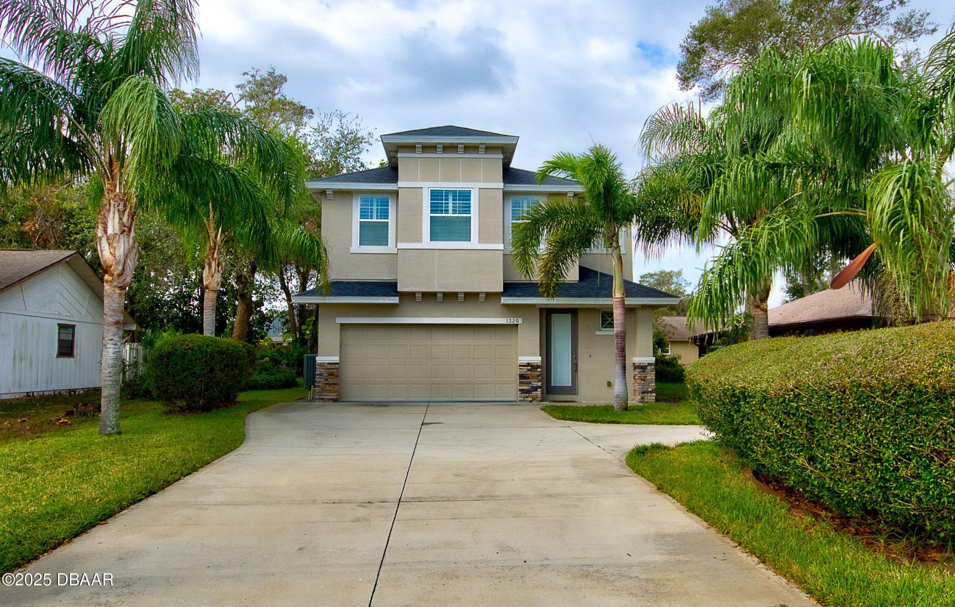 1320 N Beach Street, Ormond Beach, FL 32174 Main Photo