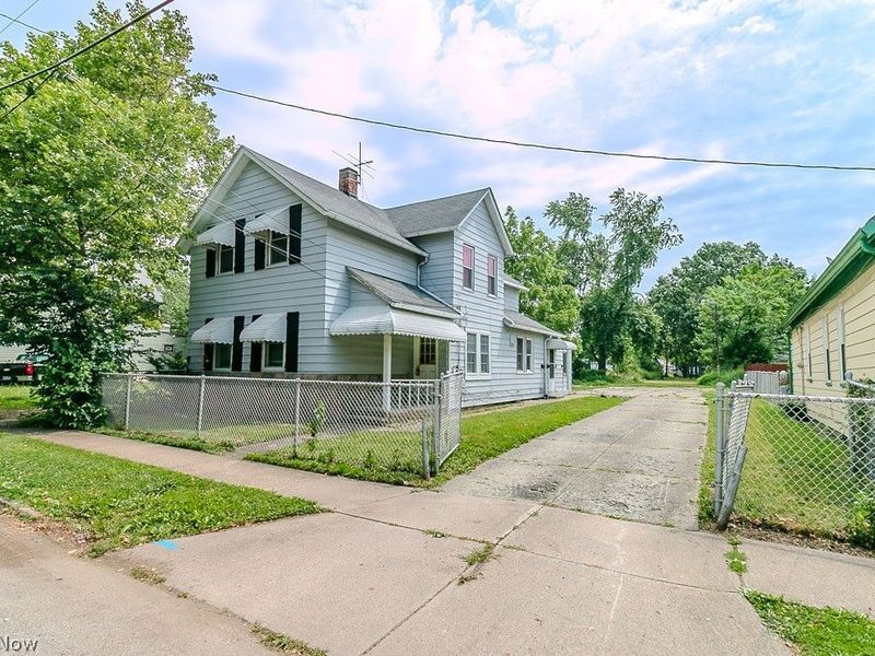 3295 W 46th Street, Cleveland, OH 44102 Photo 2