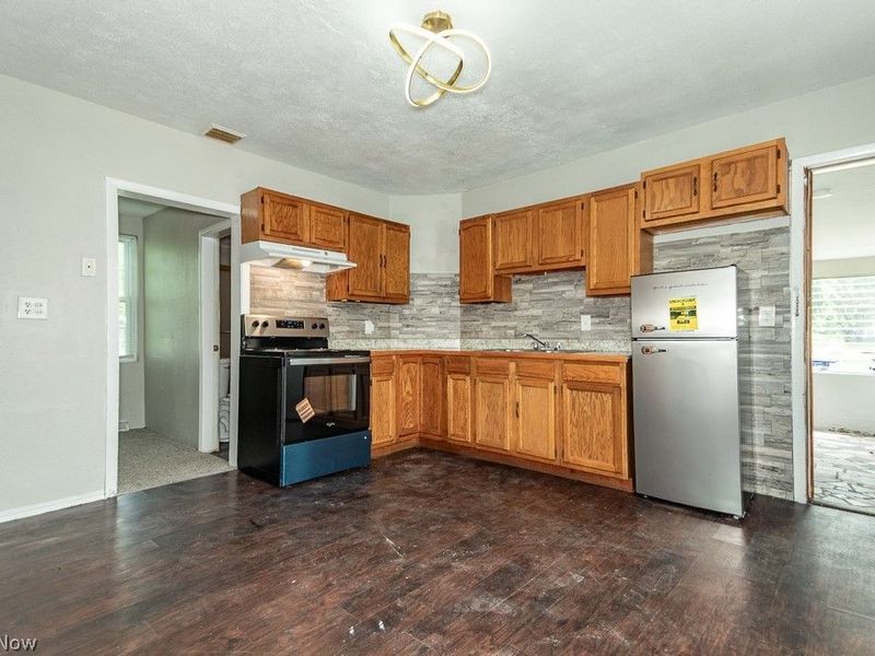 3295 W 46th Street, Cleveland, OH 44102 Photo 4