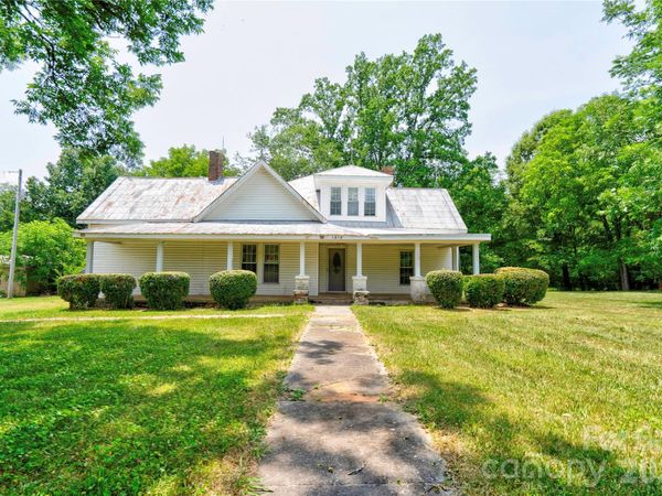 1813 Saint Marks Church Road , Crouse, NC 28033