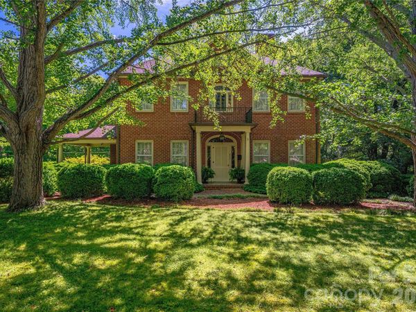 805 S Aspen Street, Lincolnton, NC 28092