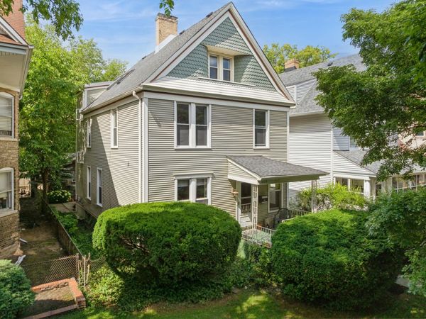 1025 Garnett Place , Evanston, IL 60201