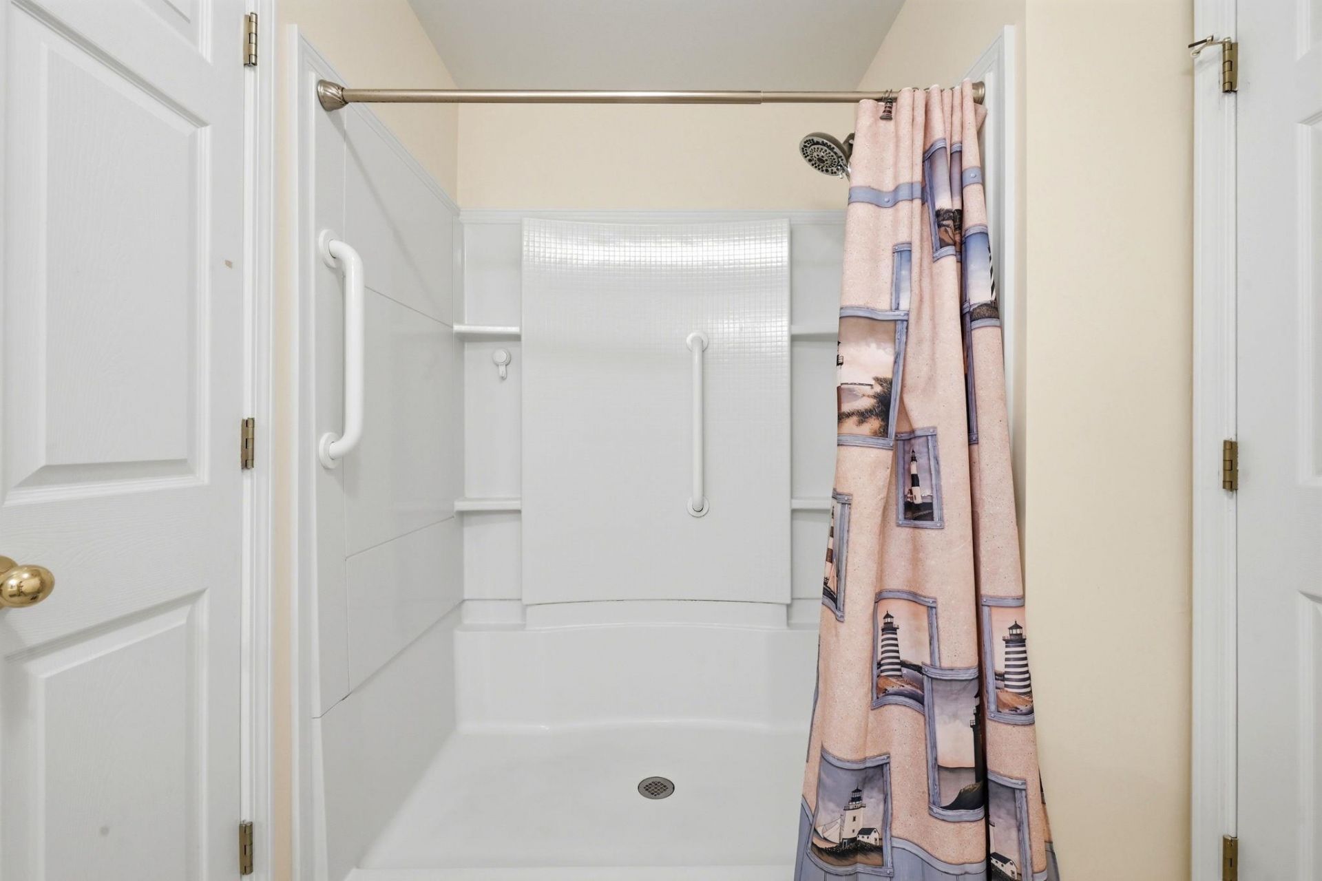 4366 Rivergate Ln. Photo 15