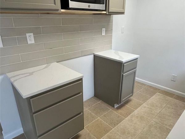 9515 Aberdeen WAY, Unit B, Austin, TX 78753