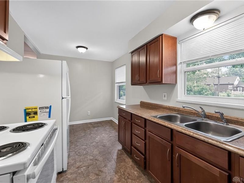 4022 Foxboro Drive, Dayton, OH 45416 Photo 11
