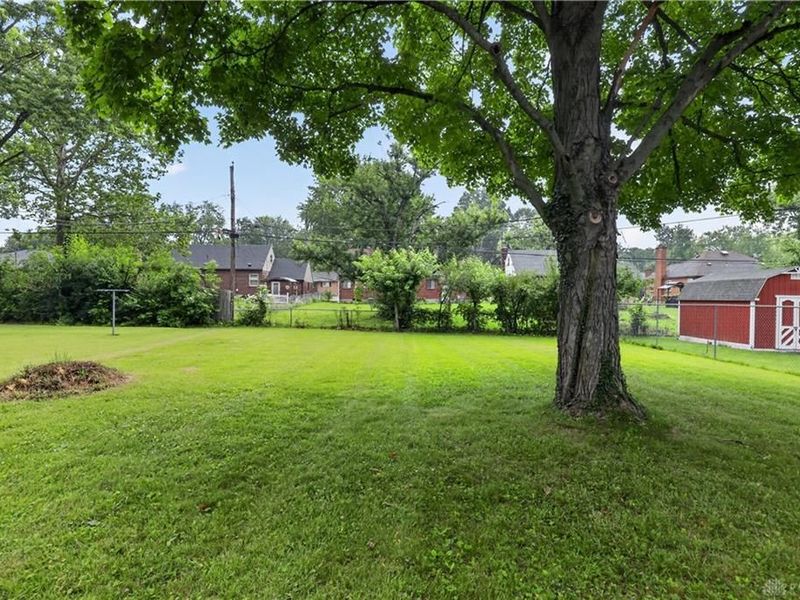 4022 Foxboro Drive, Dayton, OH 45416 Photo 3