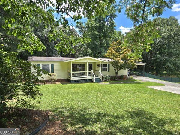 2950 Broadnax Drive, Loganville, GA 30052