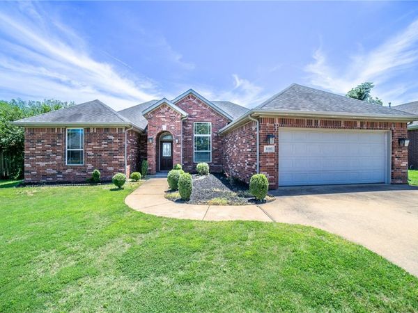 3103 SW Camden Drive , Bentonville, AR 72712