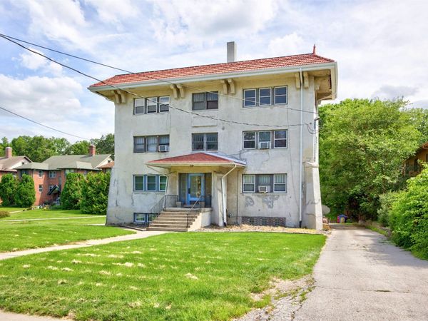 4000 University Avenue , Unit 6, Des Moines, IA 50311