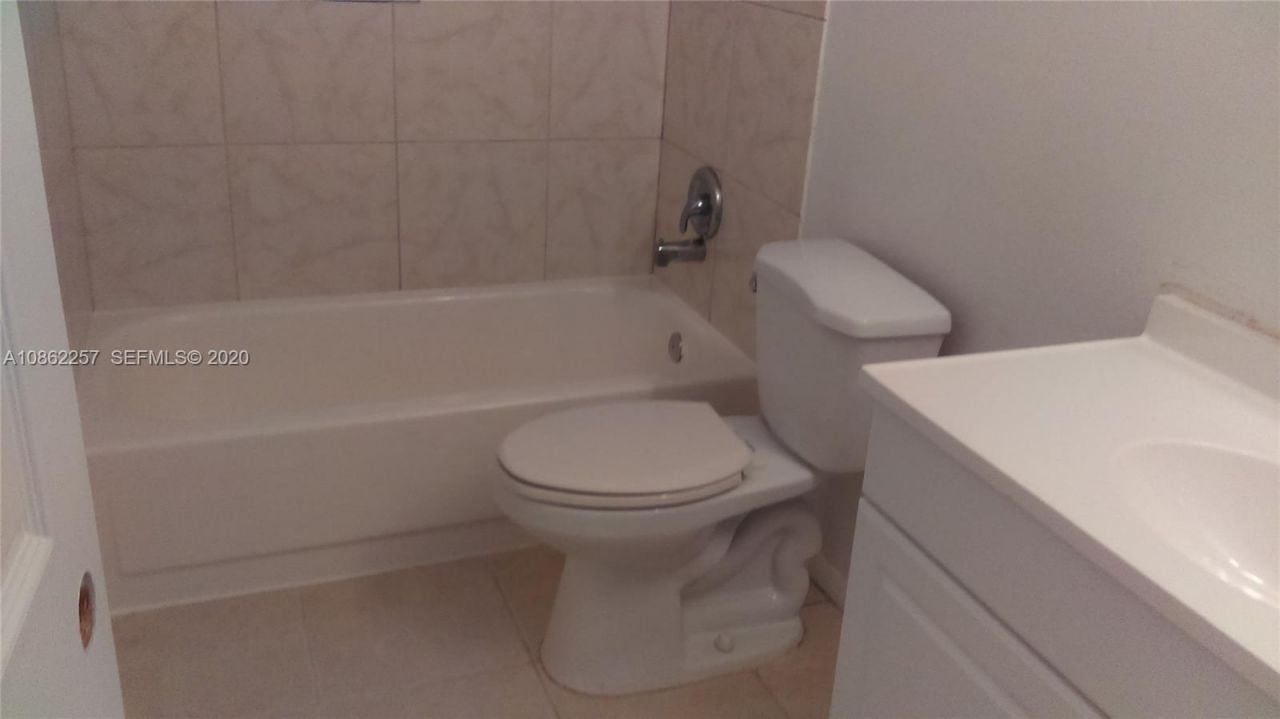8576 Sunset Drive, Unit 1, Palm Beach Gardens, FL 33410 Photo