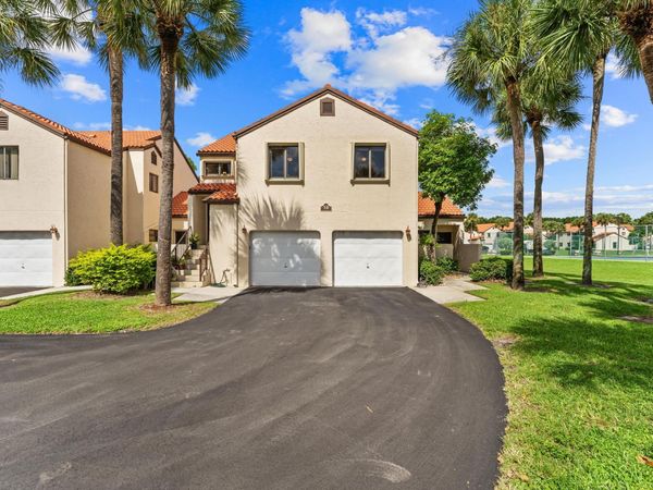 18 VÃ­a De Casas Sur, Unit 205, Boynton Beach, FL 33426
