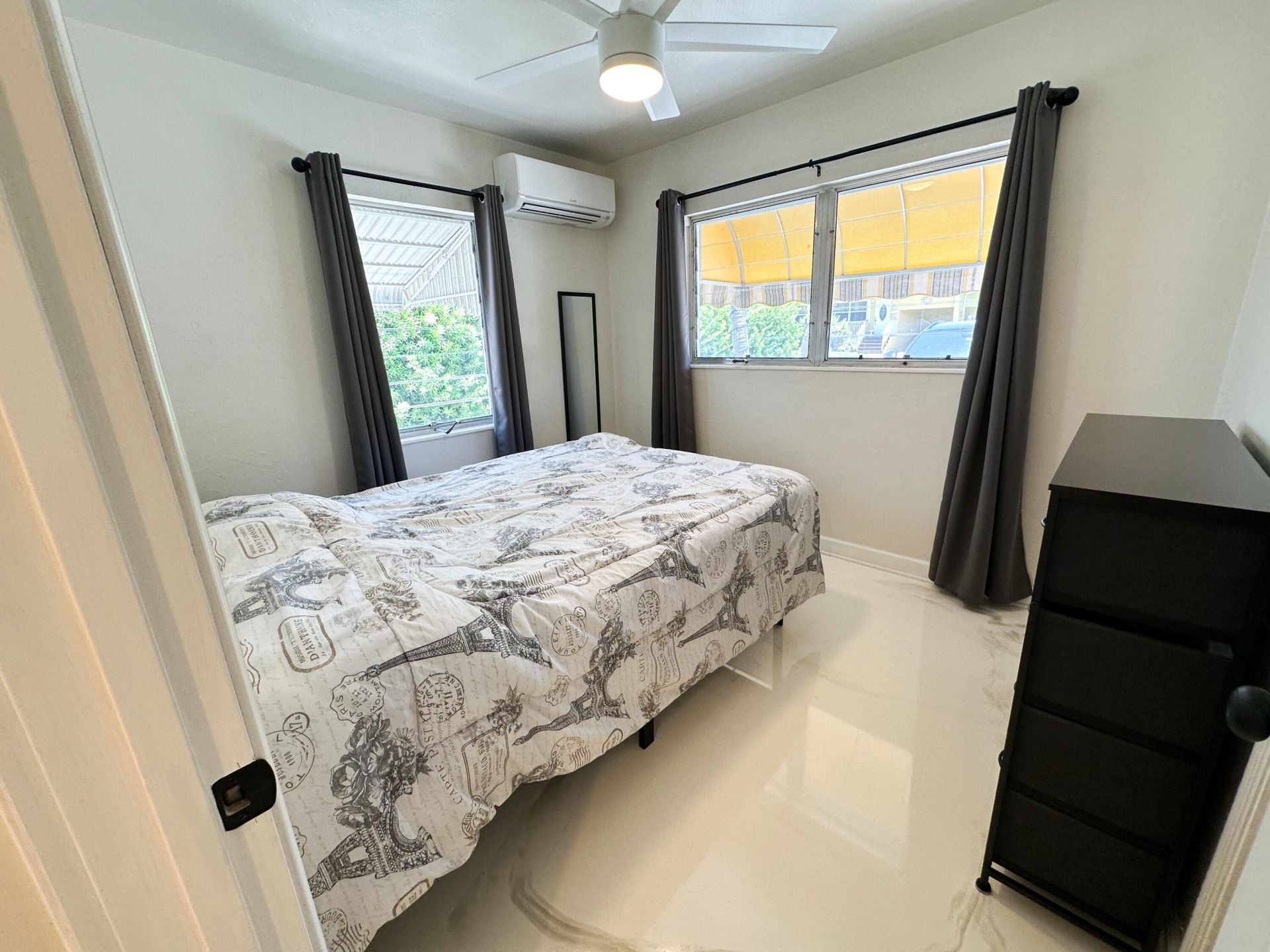 825 NE 6th Street, Unit 2, Hallandale Beach, FL 33009 Photo