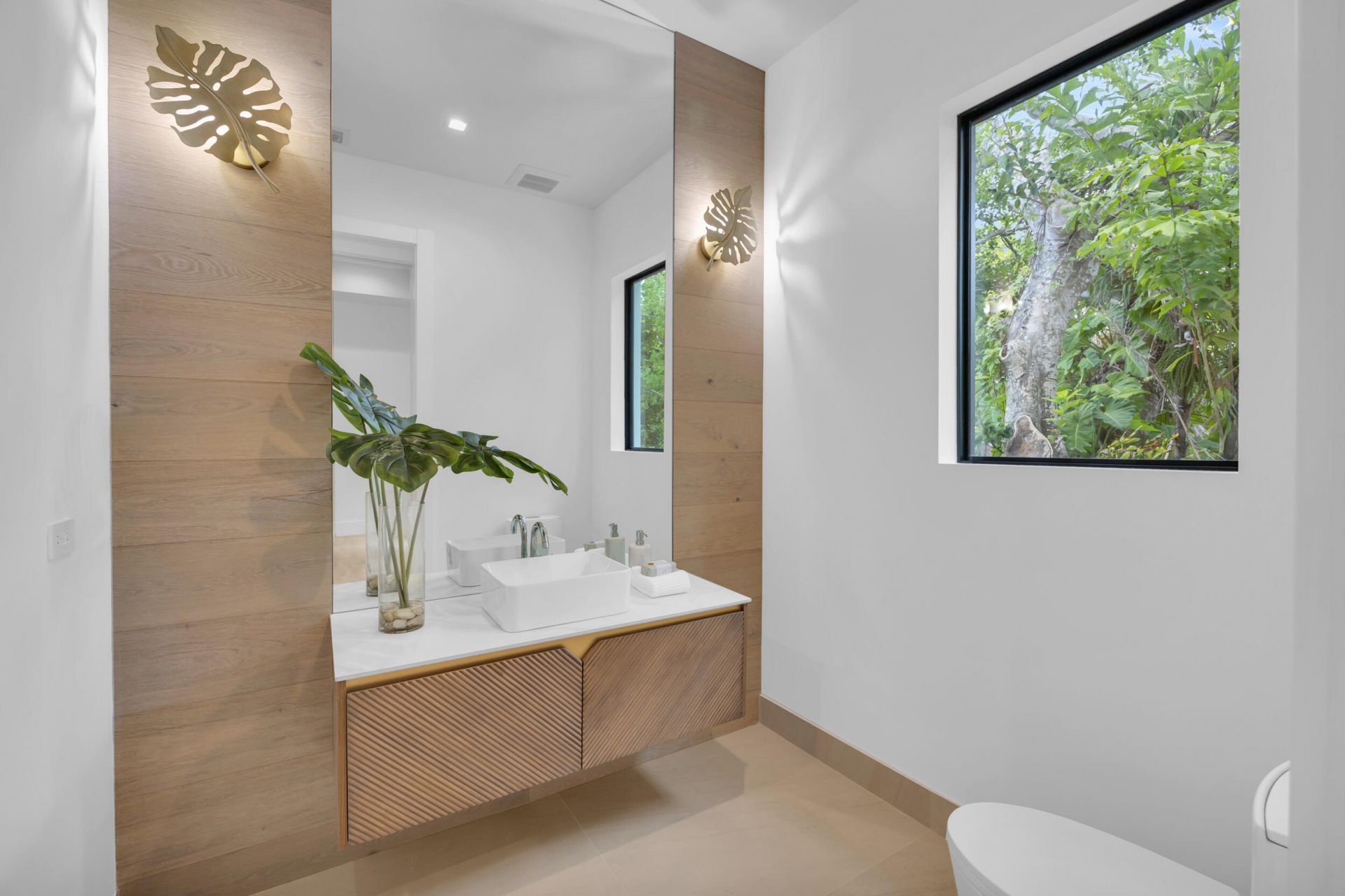 19175 W Riverside Drive, Tequesta, FL 33469 Photo
