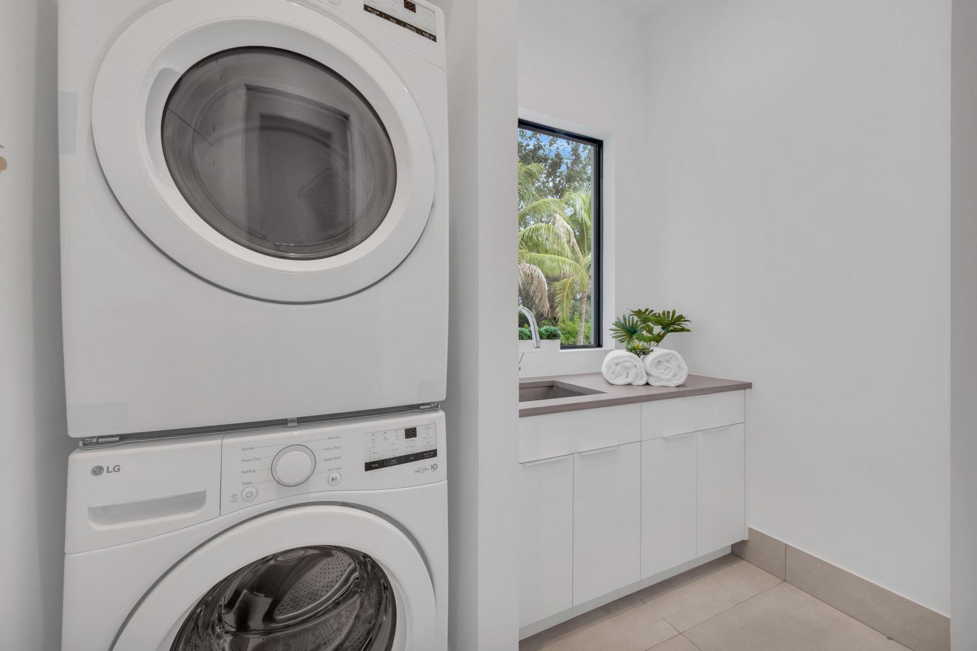 19175 W Riverside Drive, Tequesta, FL 33469 Photo