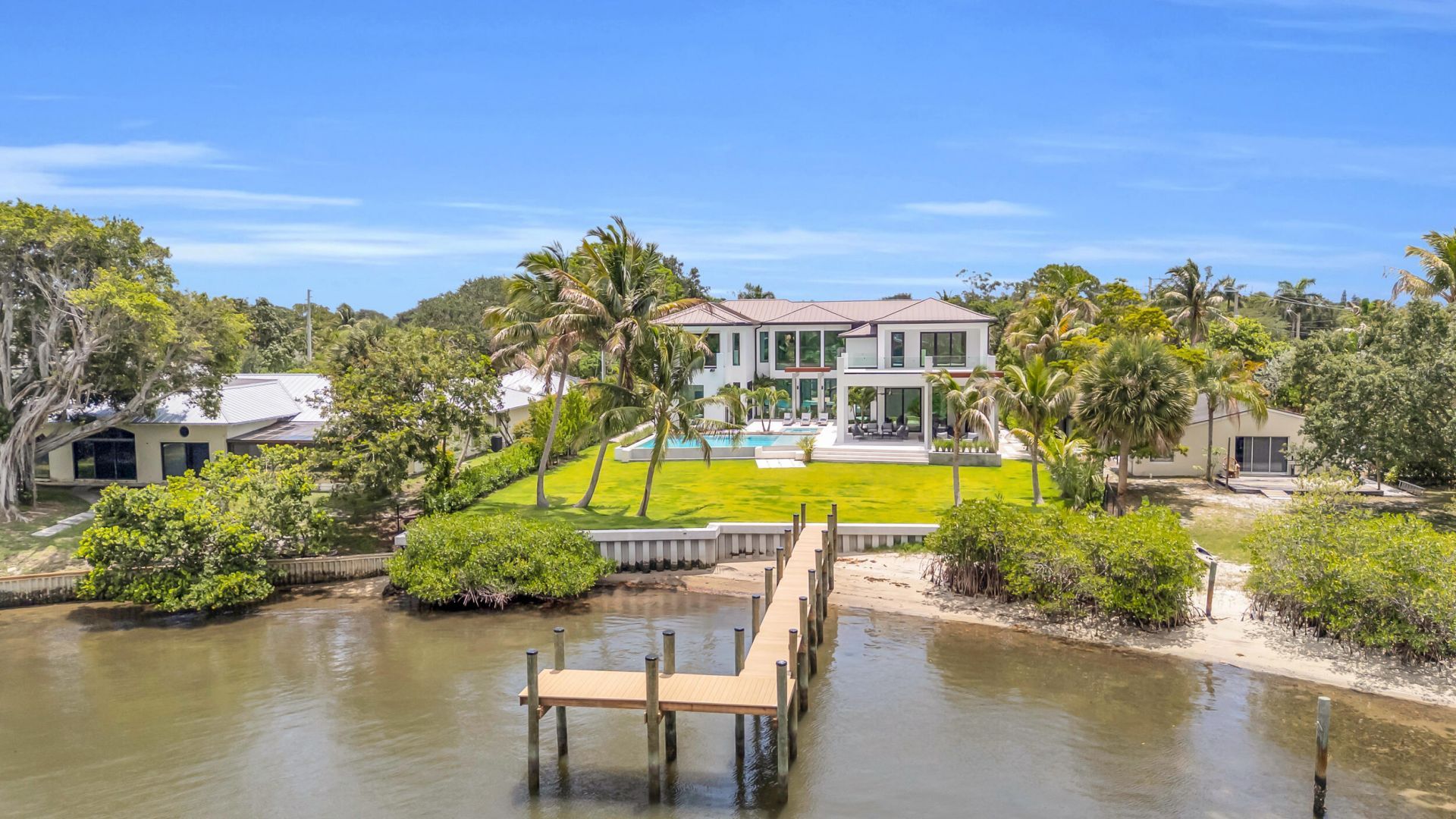 19175 W Riverside Drive, Tequesta, FL 33469 Photo