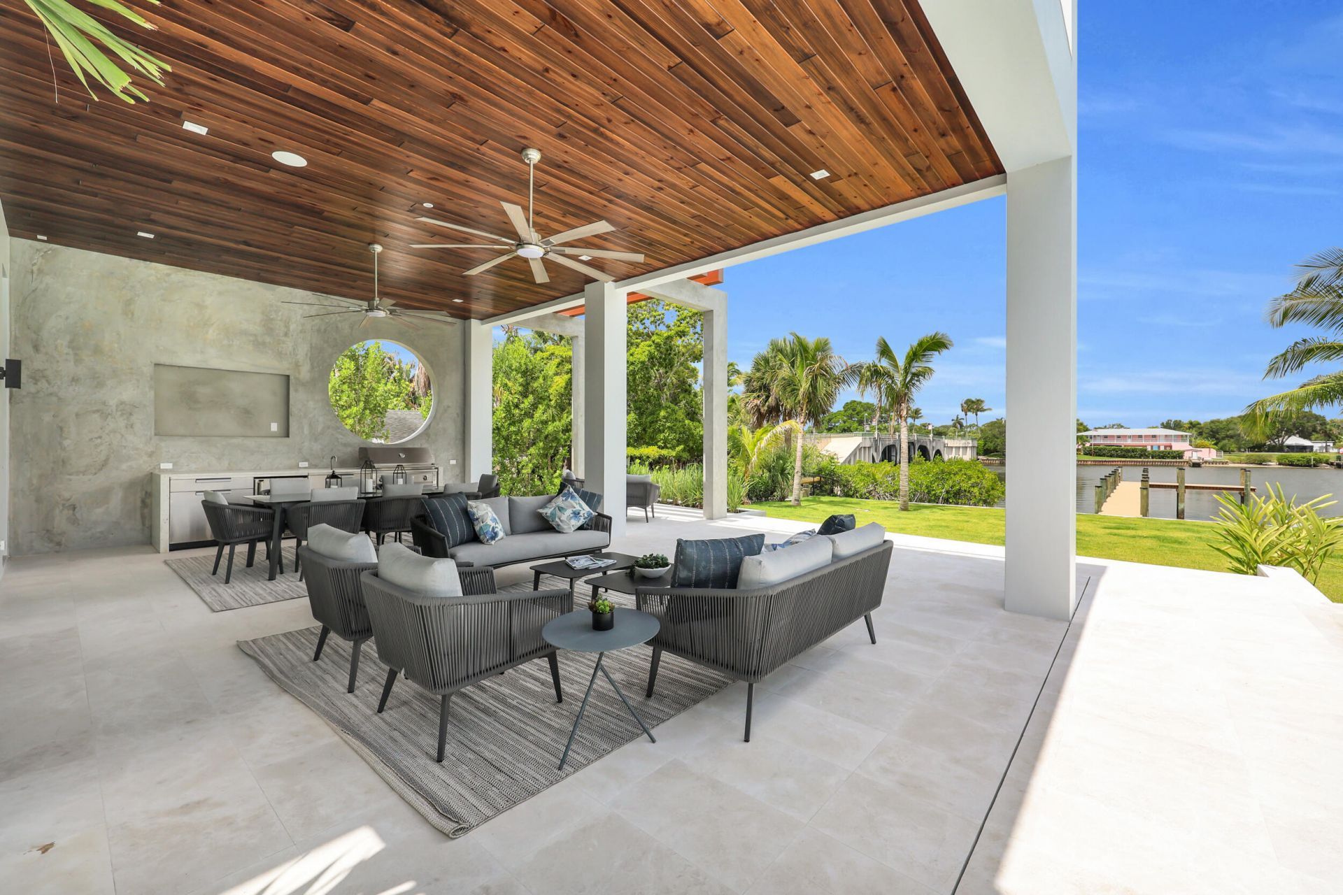 19175 W Riverside Drive, Tequesta, FL 33469 Photo