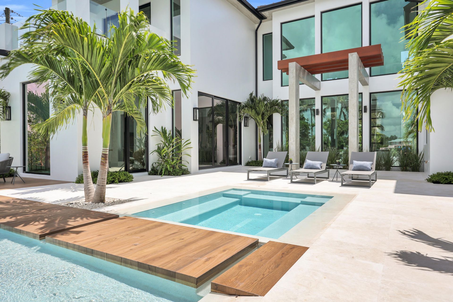 19175 W Riverside Drive, Tequesta, FL 33469 Photo