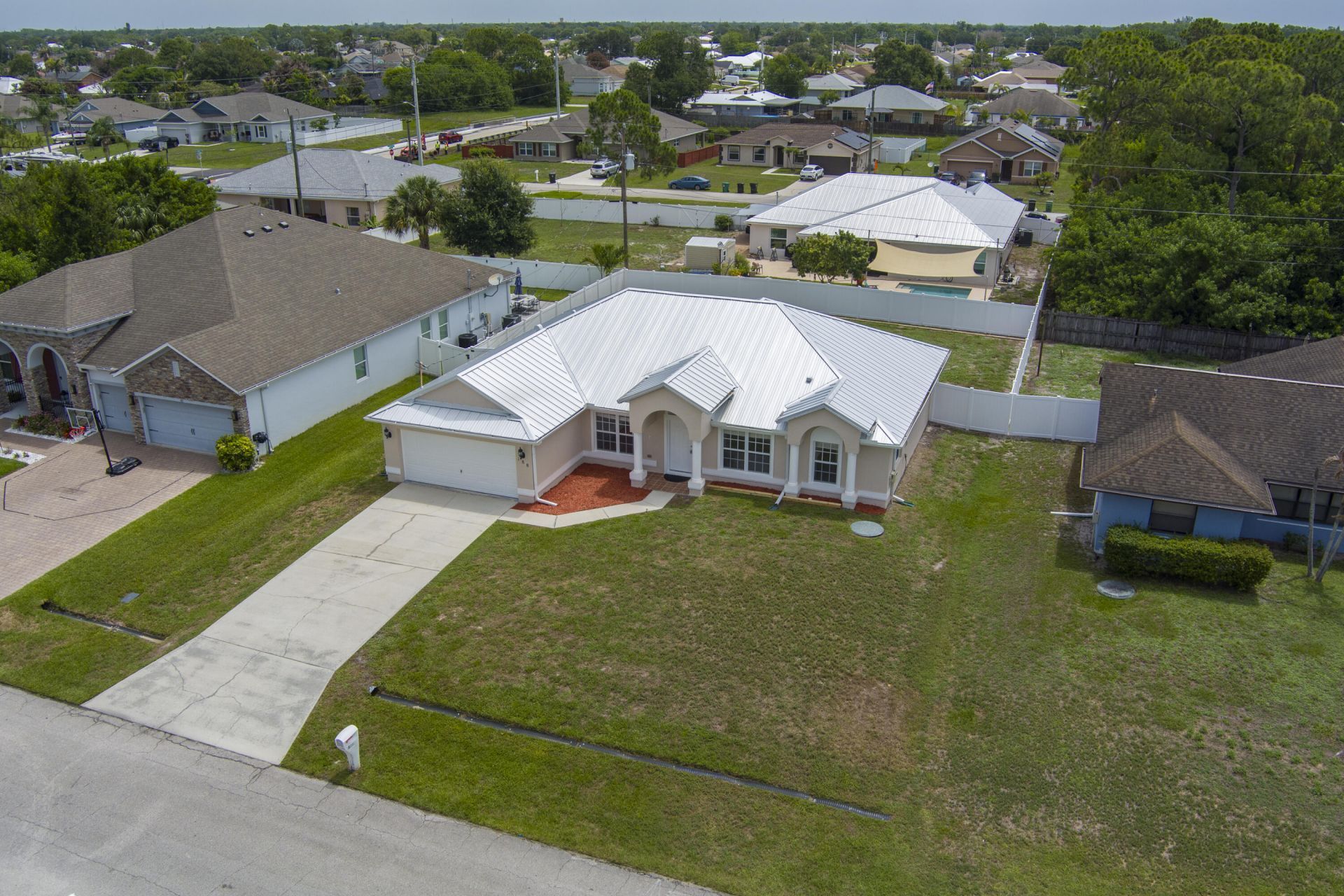 188 SW Klee Circle, Port Saint Lucie, FL 34953 Photo