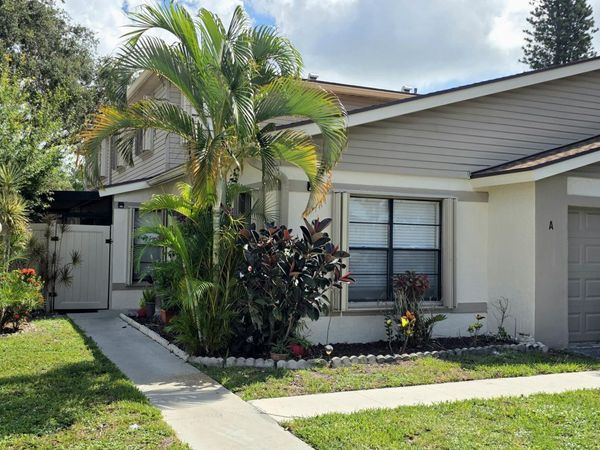 4467 Willow Pond Road, Unit A, West Palm Beach, FL 33417