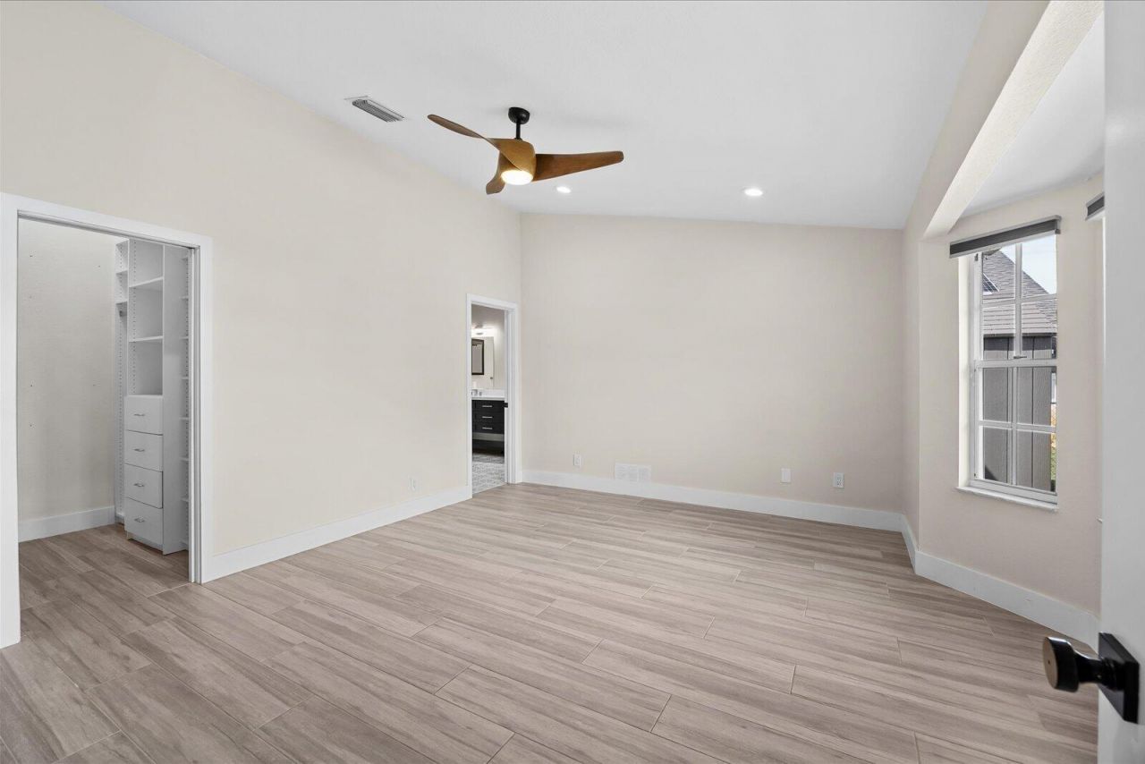 160 NE Twylite Terrace, Port Saint Lucie, FL 34983 Photo