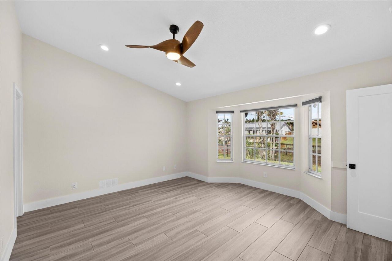 160 NE Twylite Terrace, Port Saint Lucie, FL 34983 Photo