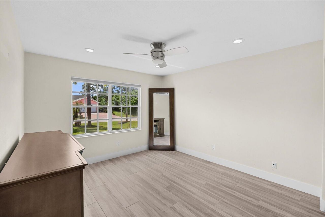 160 NE Twylite Terrace, Port Saint Lucie, FL 34983 Photo