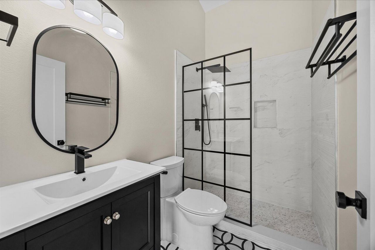 160 NE Twylite Terrace, Port Saint Lucie, FL 34983 Photo
