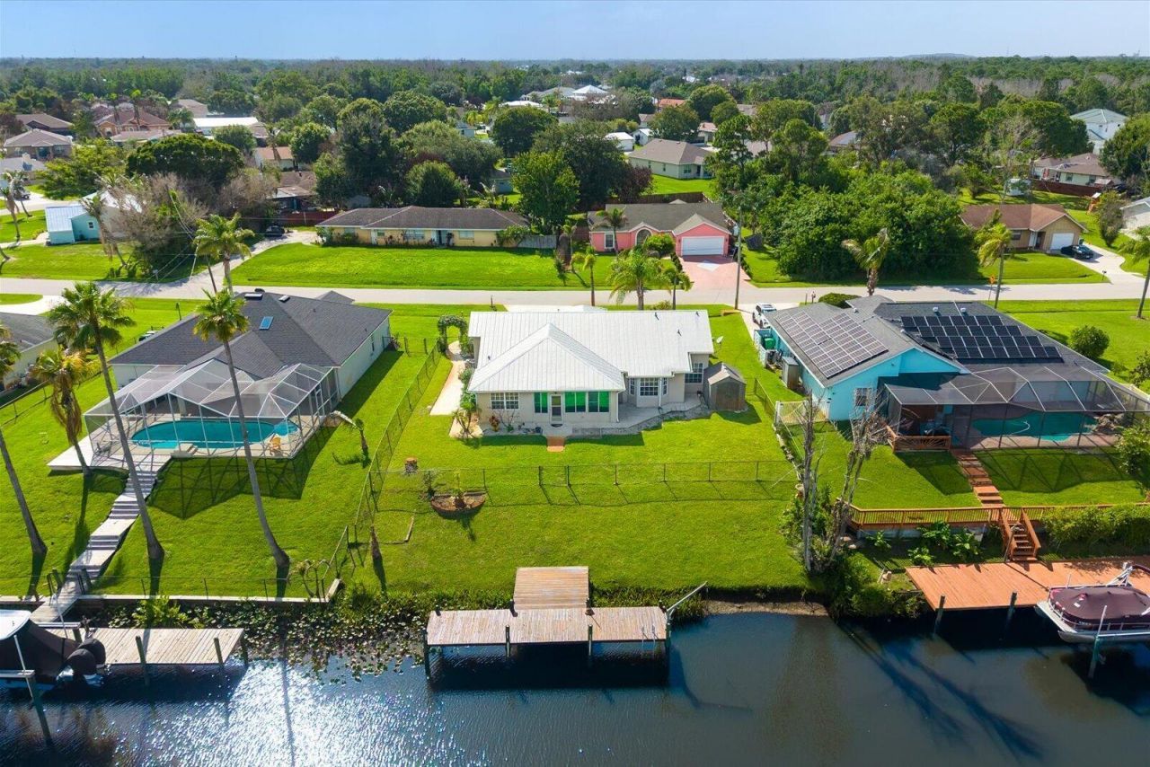 160 NE Twylite Terrace, Port Saint Lucie, FL 34983 Photo