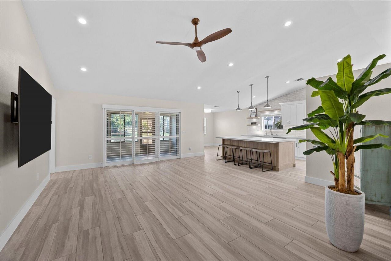 160 NE Twylite Terrace, Port Saint Lucie, FL 34983 Photo